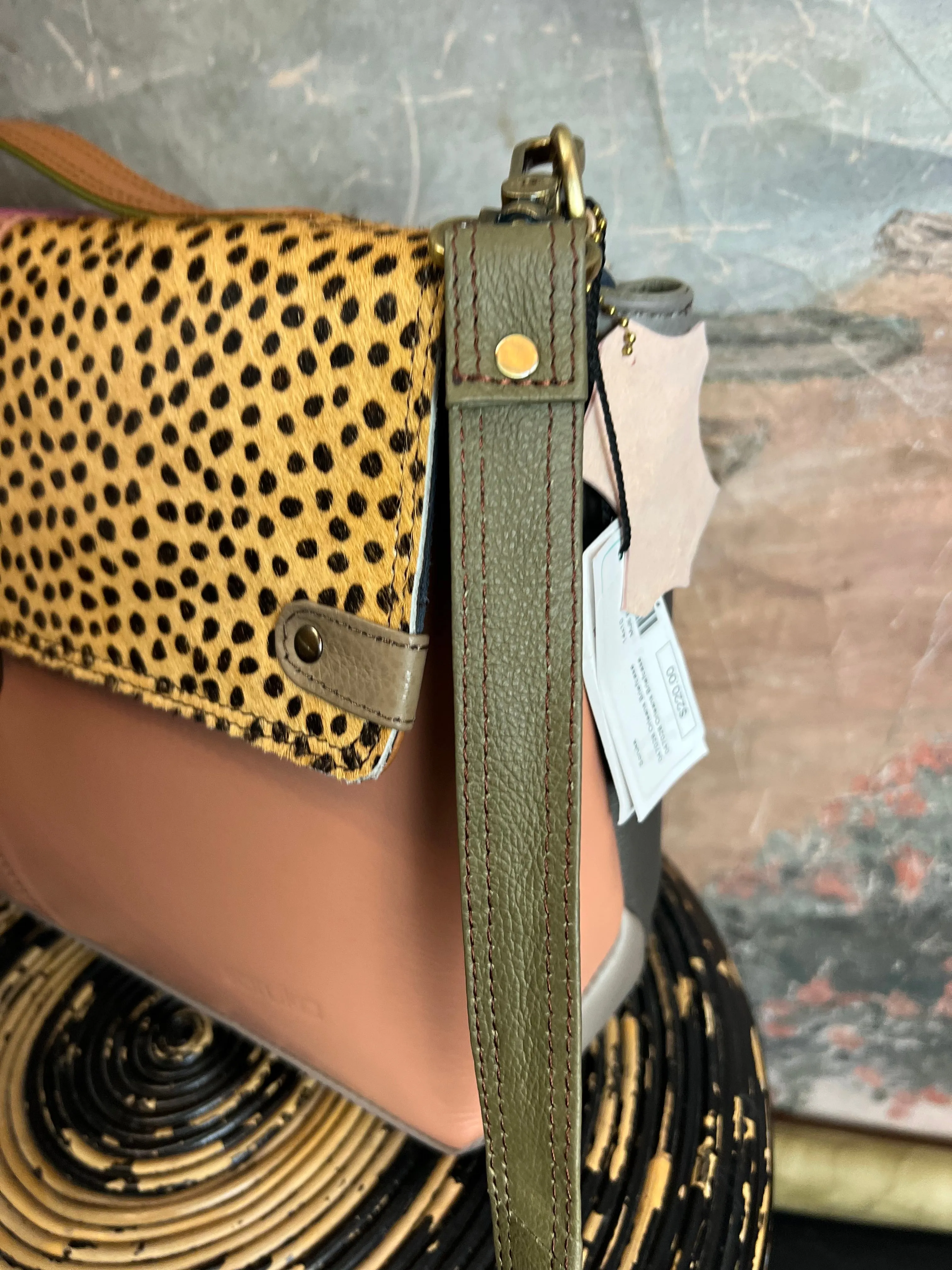 047028 Orleans Briefcase