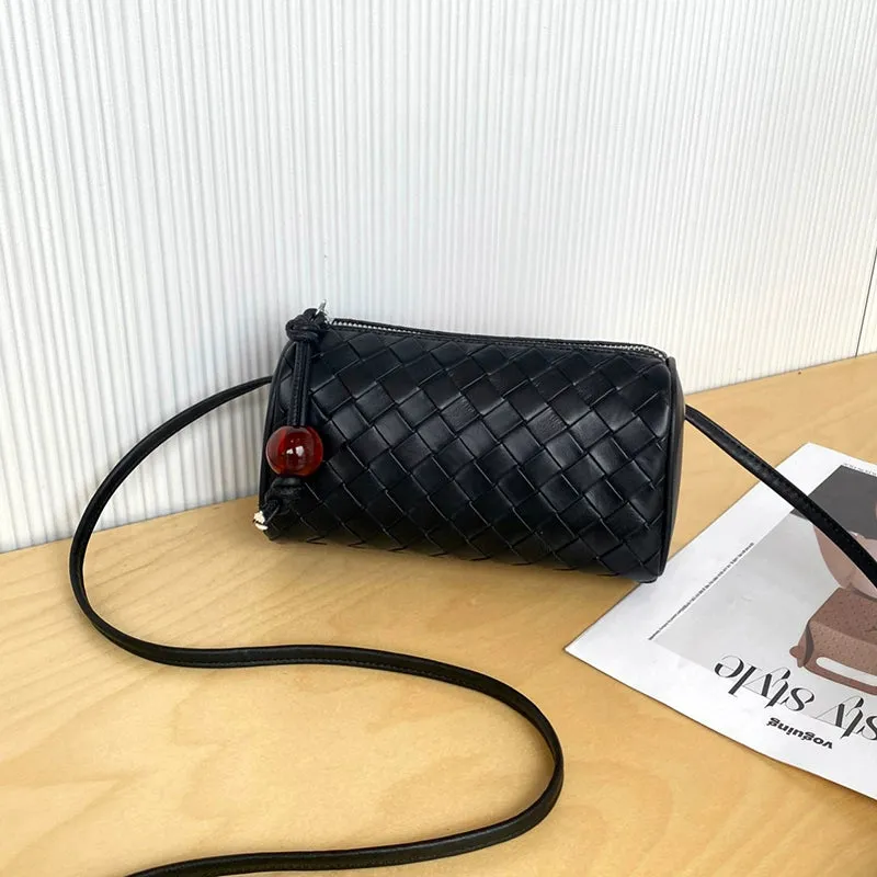 Genuine Leather Woven Bag Female 2024 New Arrival Cowhide round Bag Easiest for Match Shoulder Pillow Bag Casual Crossbody Phone Bag Female